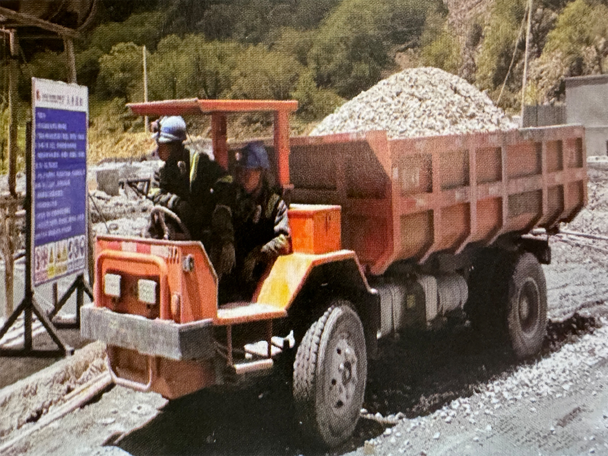 mining four-wheeled vehicle site plane