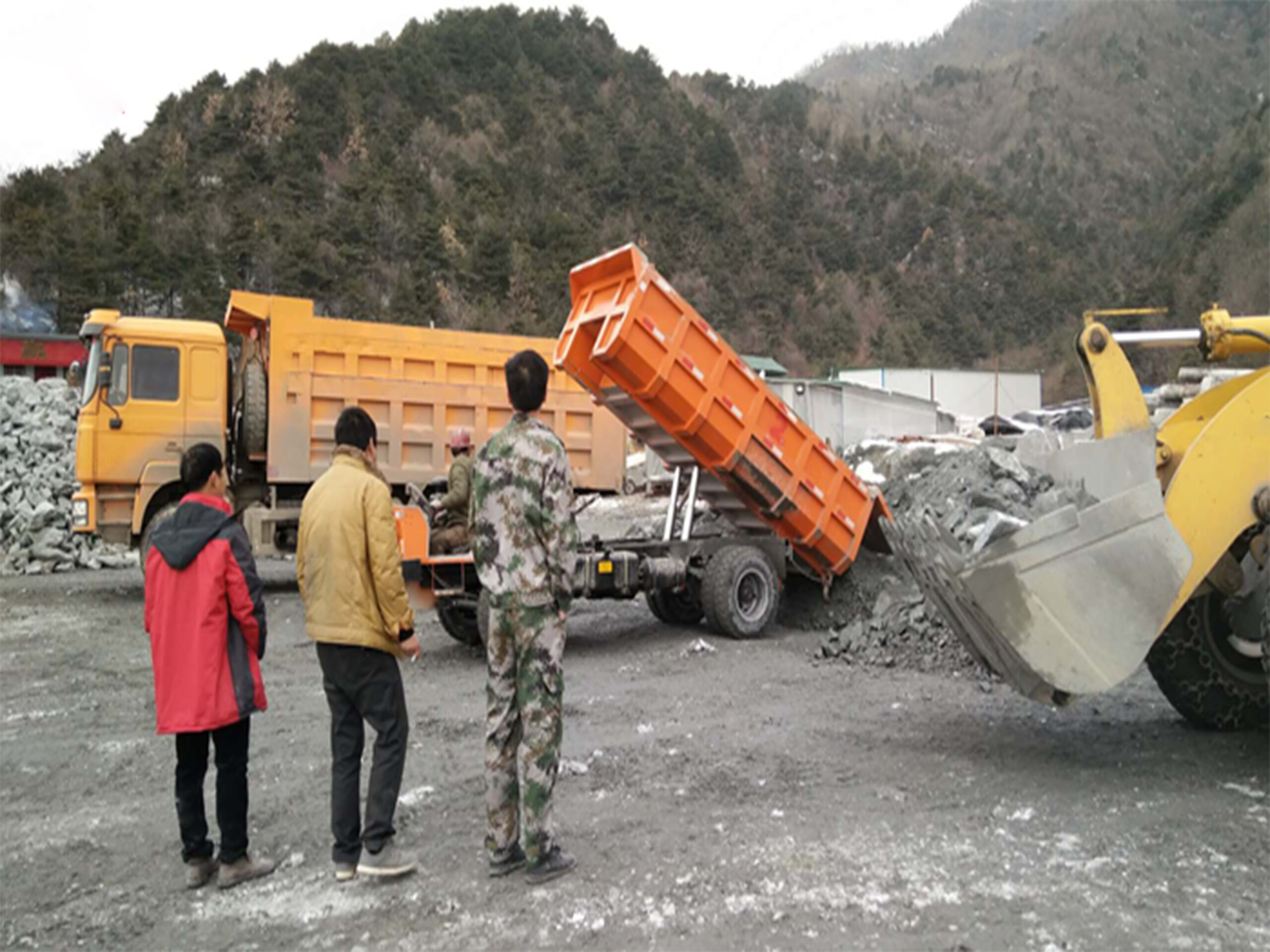 mining four-wheeled vehicle site plane